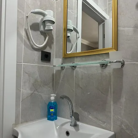 Ξενοδοχείο με διαμερίσματα Alha