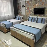 Ξενοδοχείο με διαμερίσματα Alha 4*