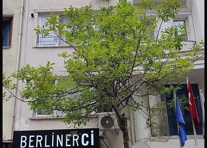 Alha Aparthotel 4*